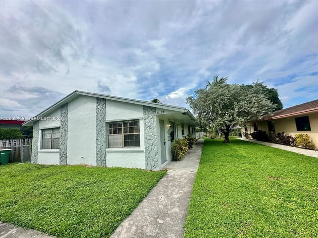 3739 SE 15 Street 1, Dania Beach, FL 33004