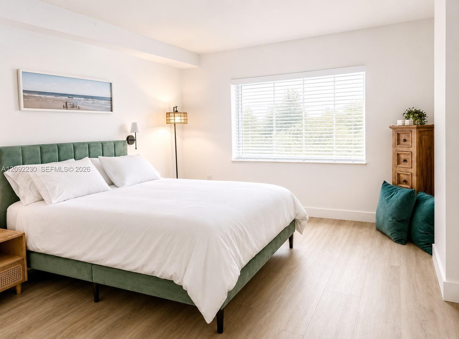 400 Kings Point Drive 1224 — photo 10