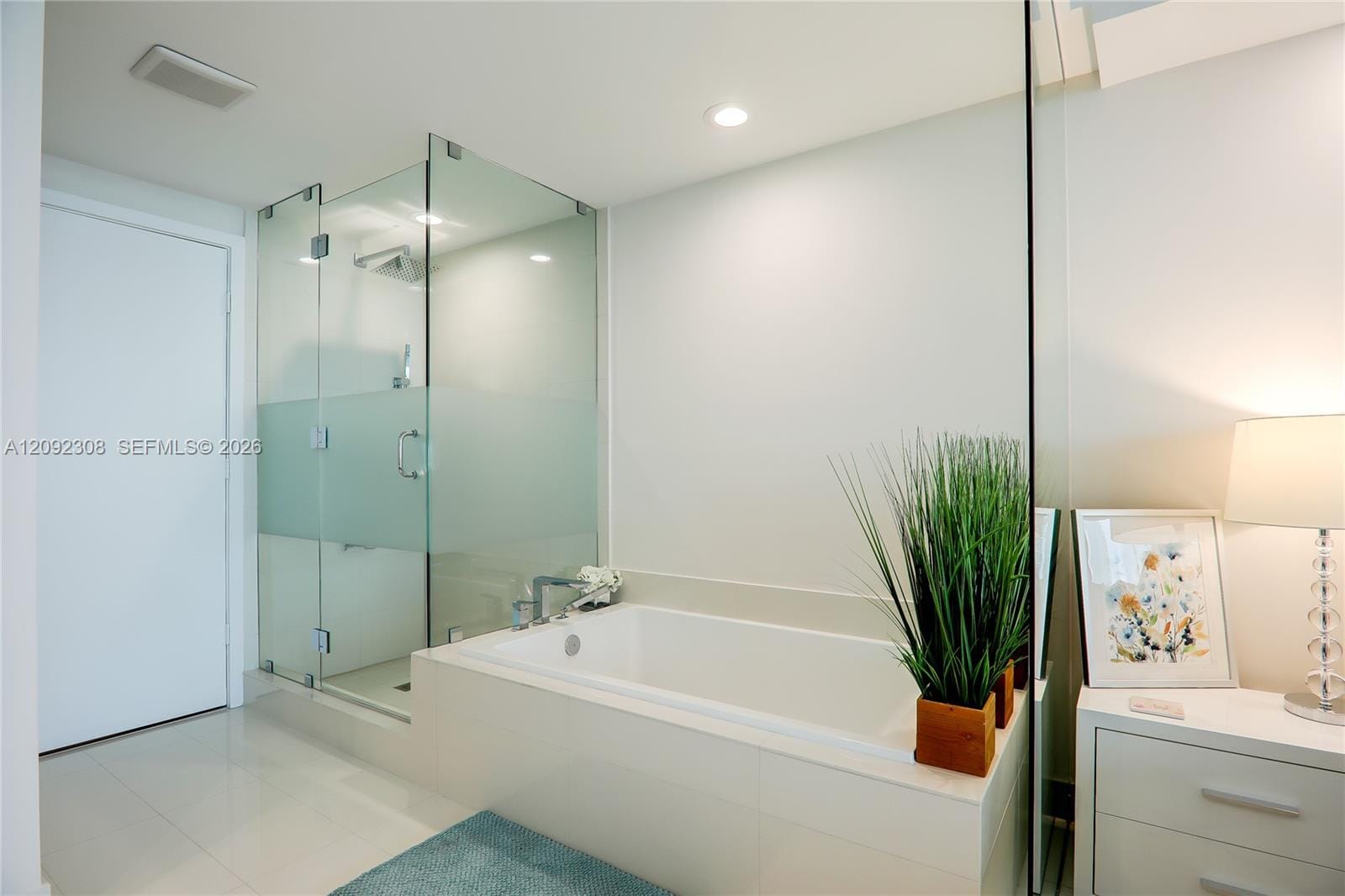 650 NE 32nd Street 4105 — photo 11