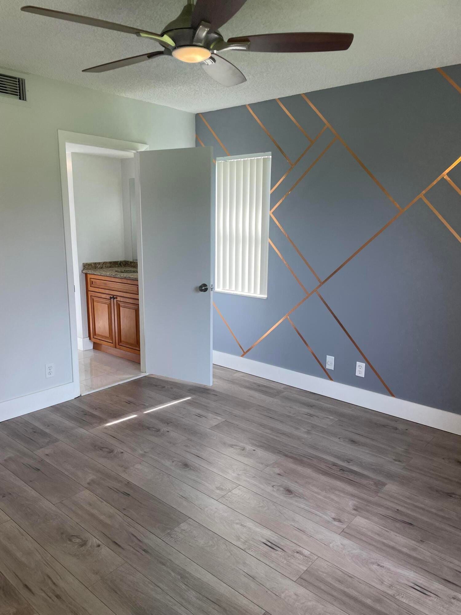 7101 GOLF COLONY Court 201, Lake Worth, FL 33467 photo 8