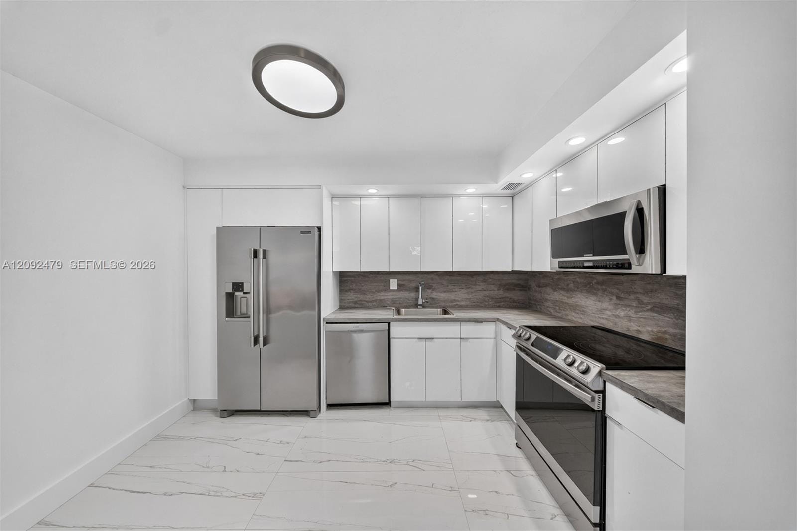 100 Bayview Drive 1908, Sunny Isles Beach, FL 33160 photo 7