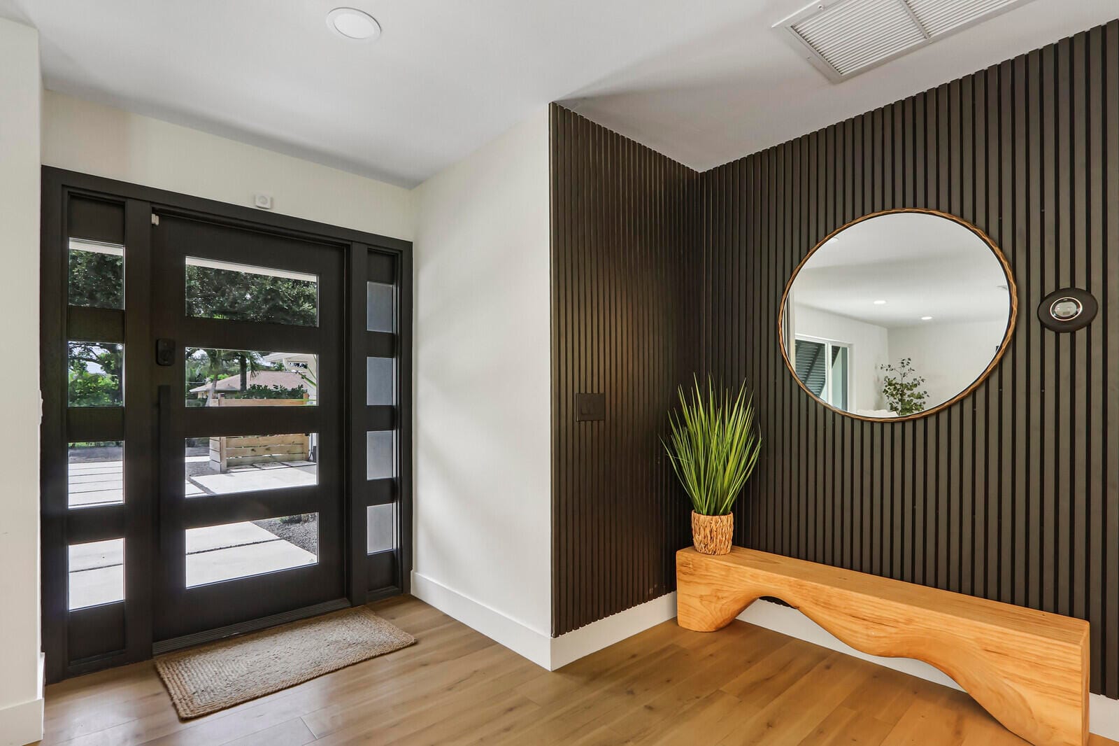 354 COUNTRY CLUB Drive — photo 3