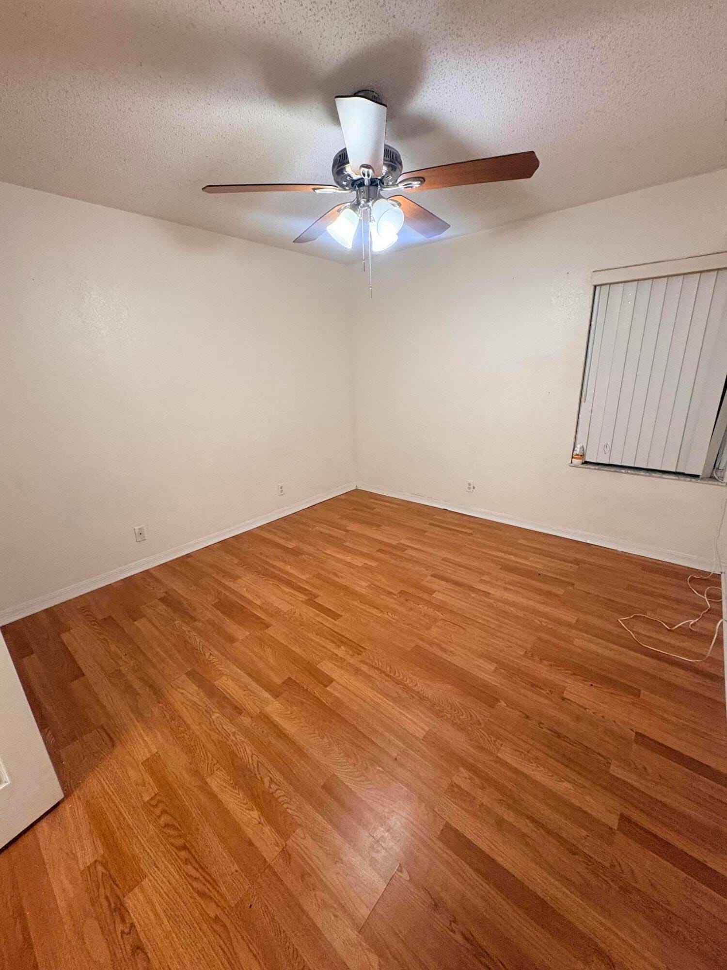 4245 S 57TH Avenue 101W — photo 3