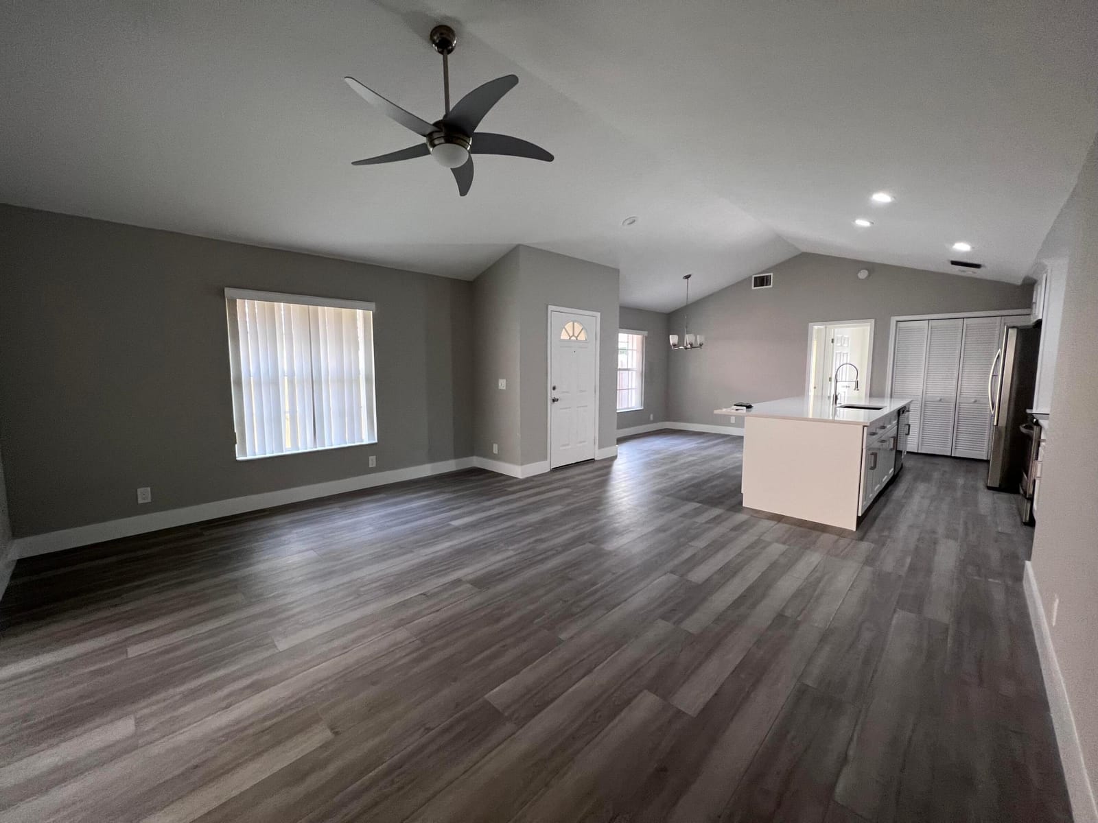 1596 Hawthorne Place — photo 9