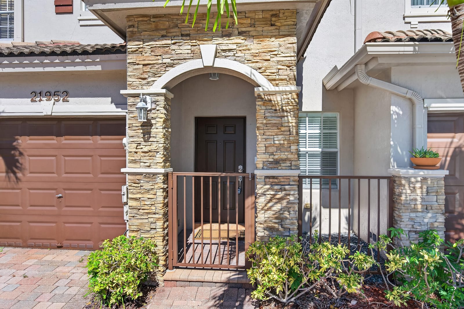 21952 SW 93RD Place 21952, Cutler Bay, FL 33190 photo 2