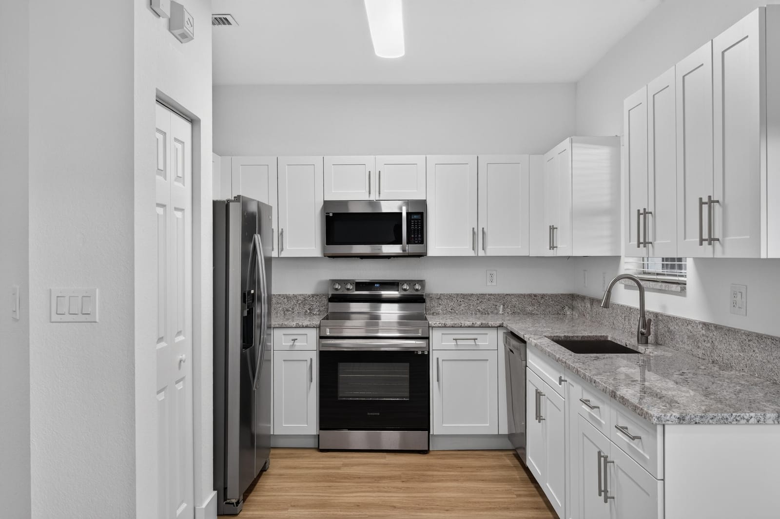 21952 SW 93RD Place 21952, Cutler Bay, FL 33190 photo 12