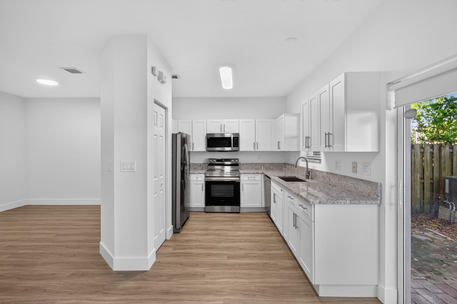 21952 SW 93RD Place 21952, Cutler Bay, FL 33190 photo 13