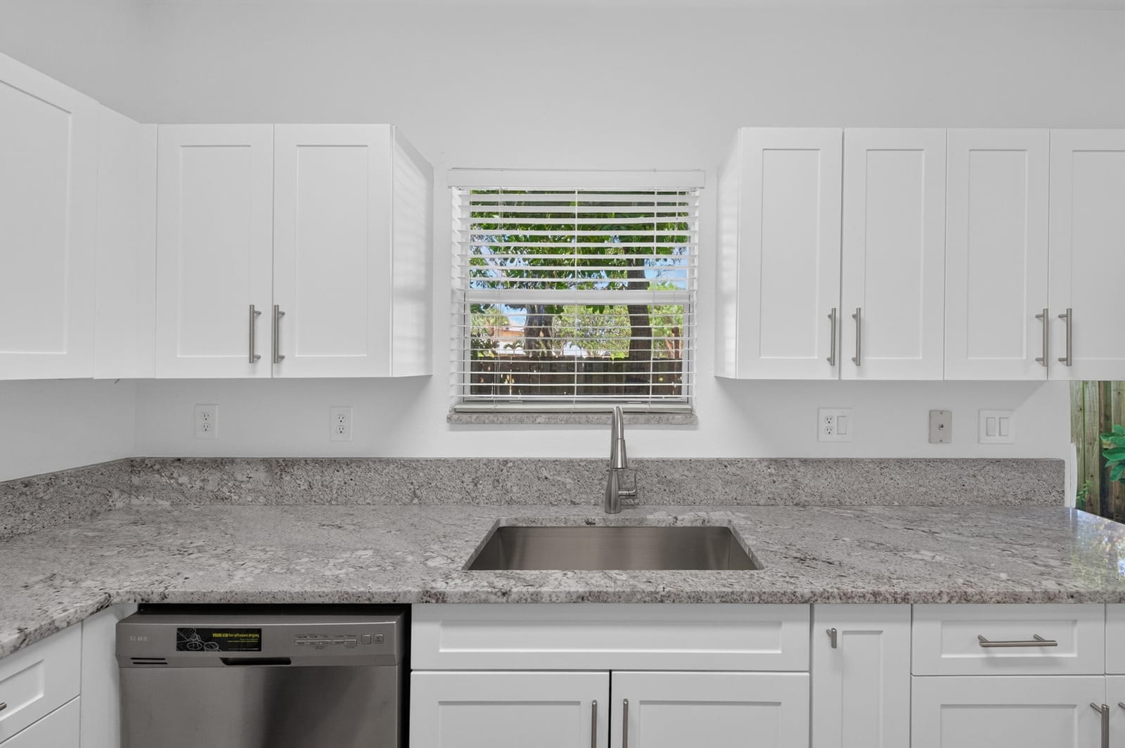 21952 SW 93RD Place 21952, Cutler Bay, FL 33190 photo 18