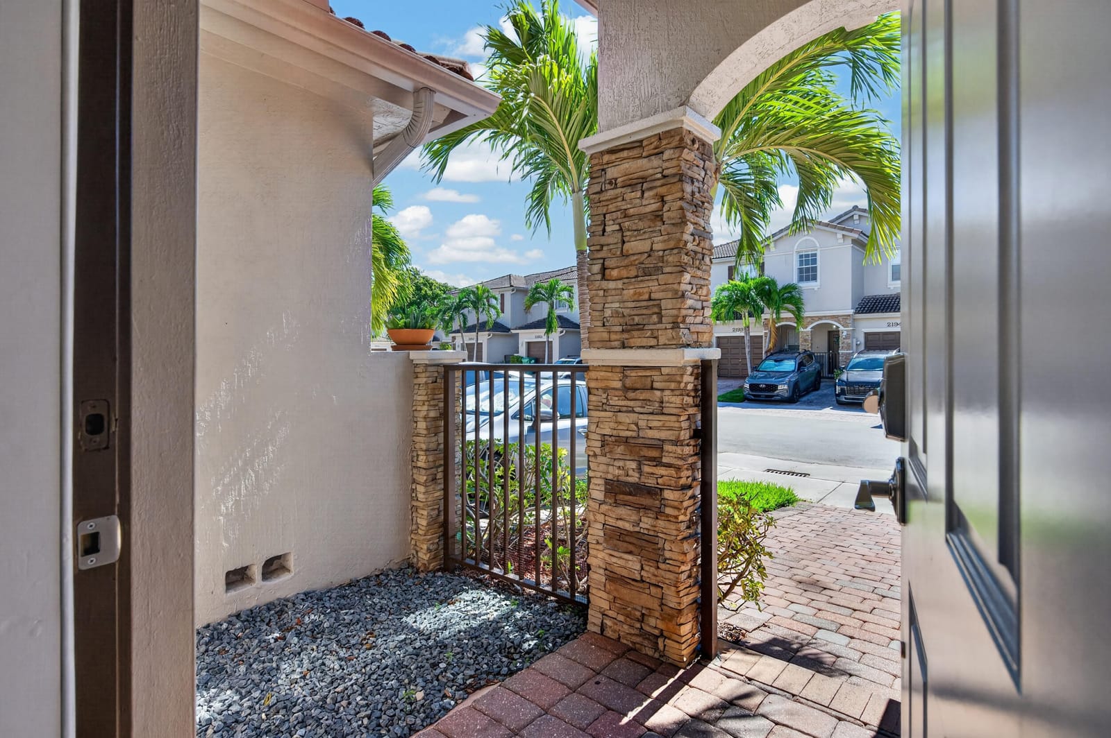 21952 SW 93RD Place 21952, Cutler Bay, FL 33190 photo 3