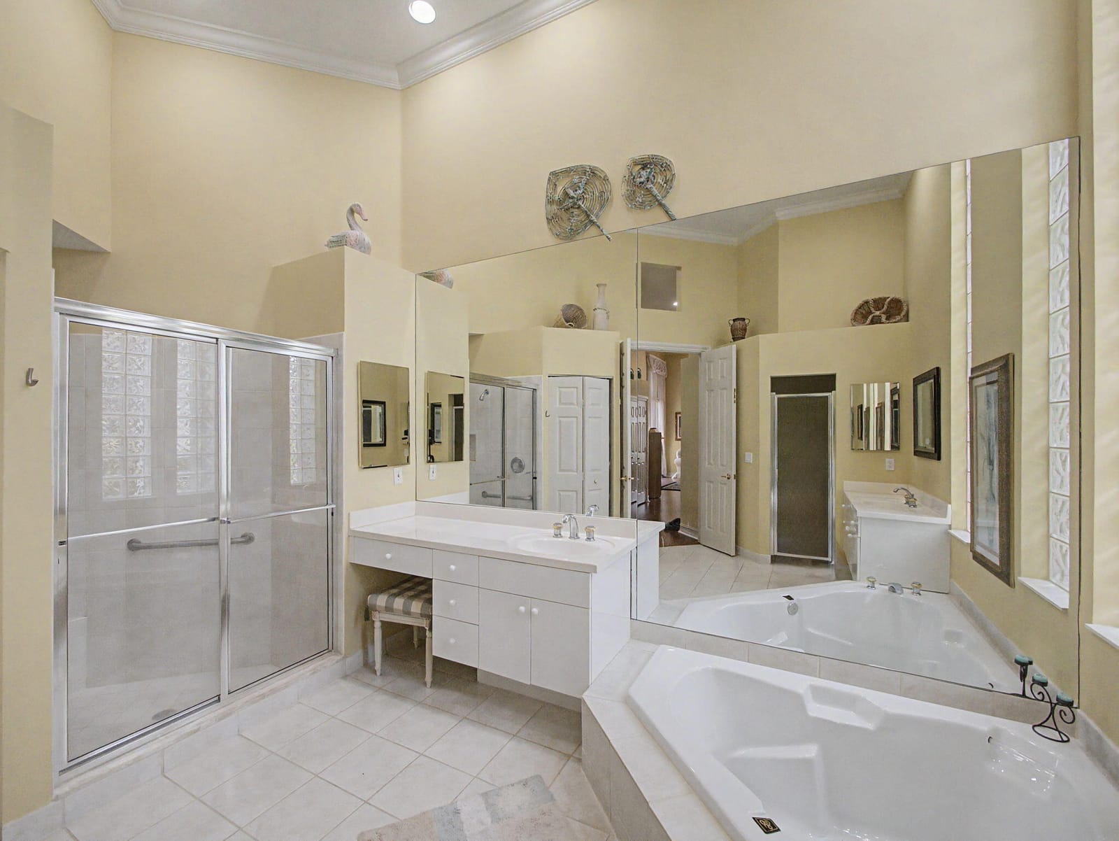 121 ORCHID CAY Drive — photo 12