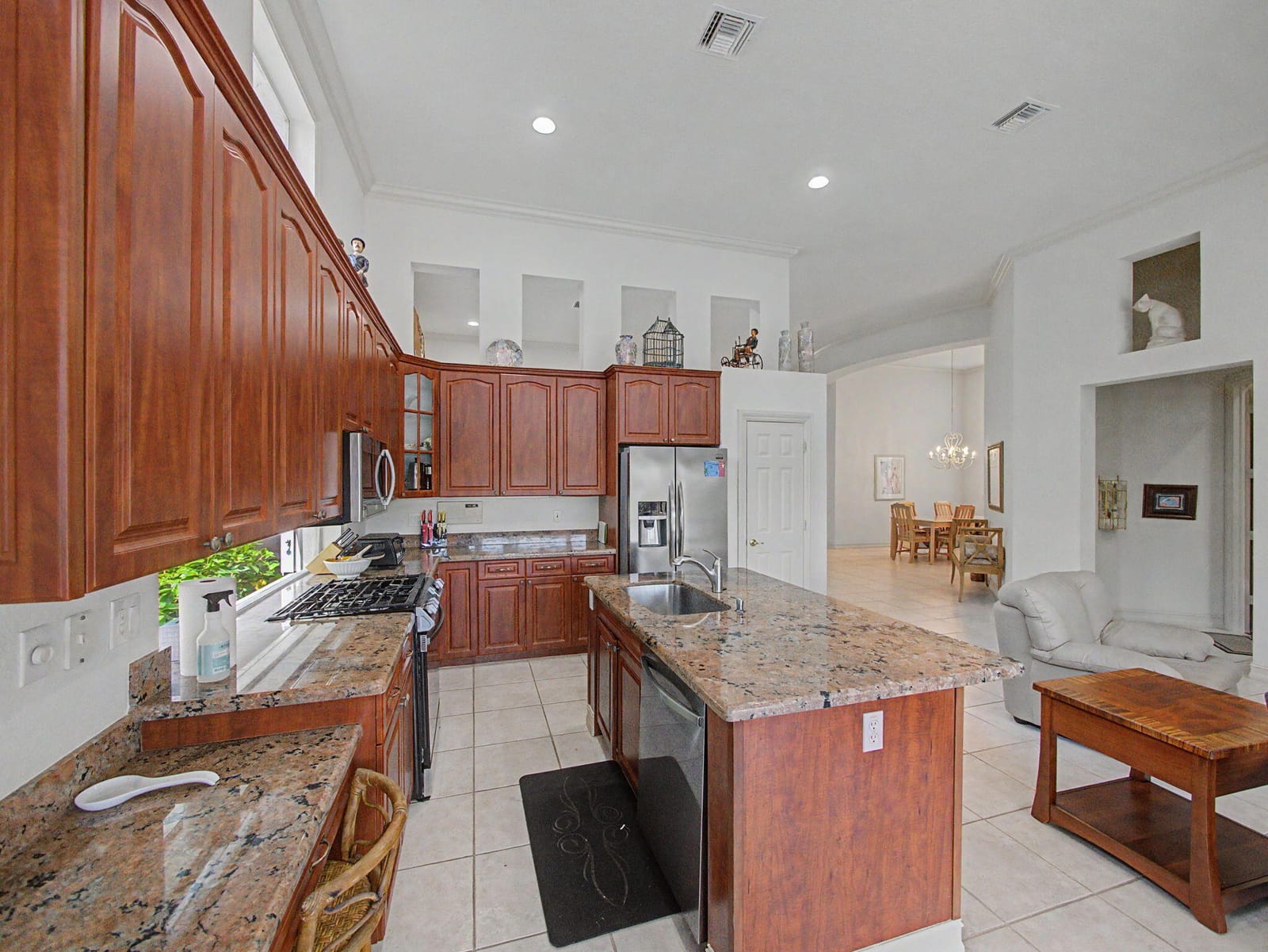 121 ORCHID CAY Drive — photo 7