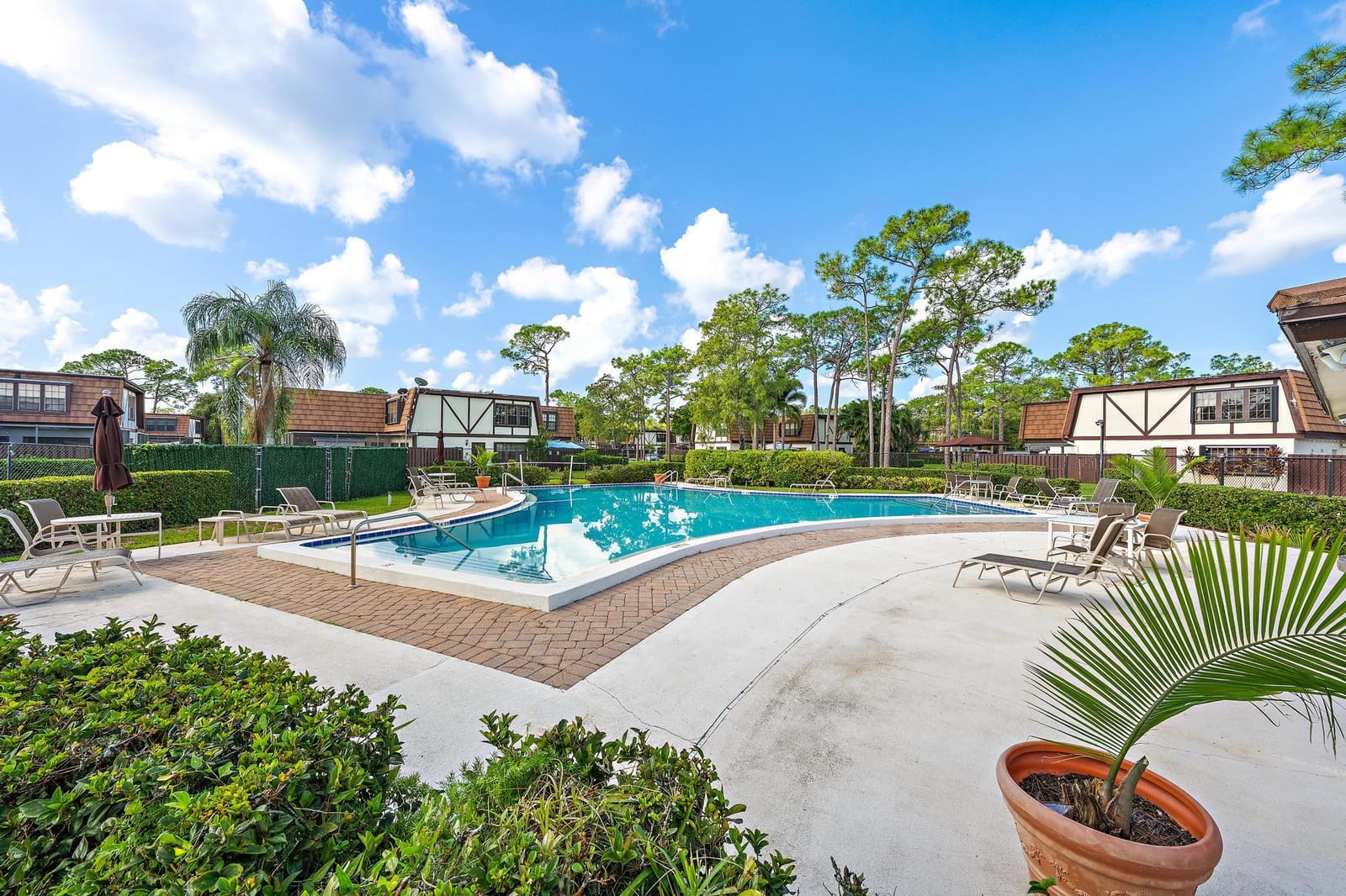 148 WEYBRIDGE Circle C, Royal Palm Beach, FL 33411 photo 17