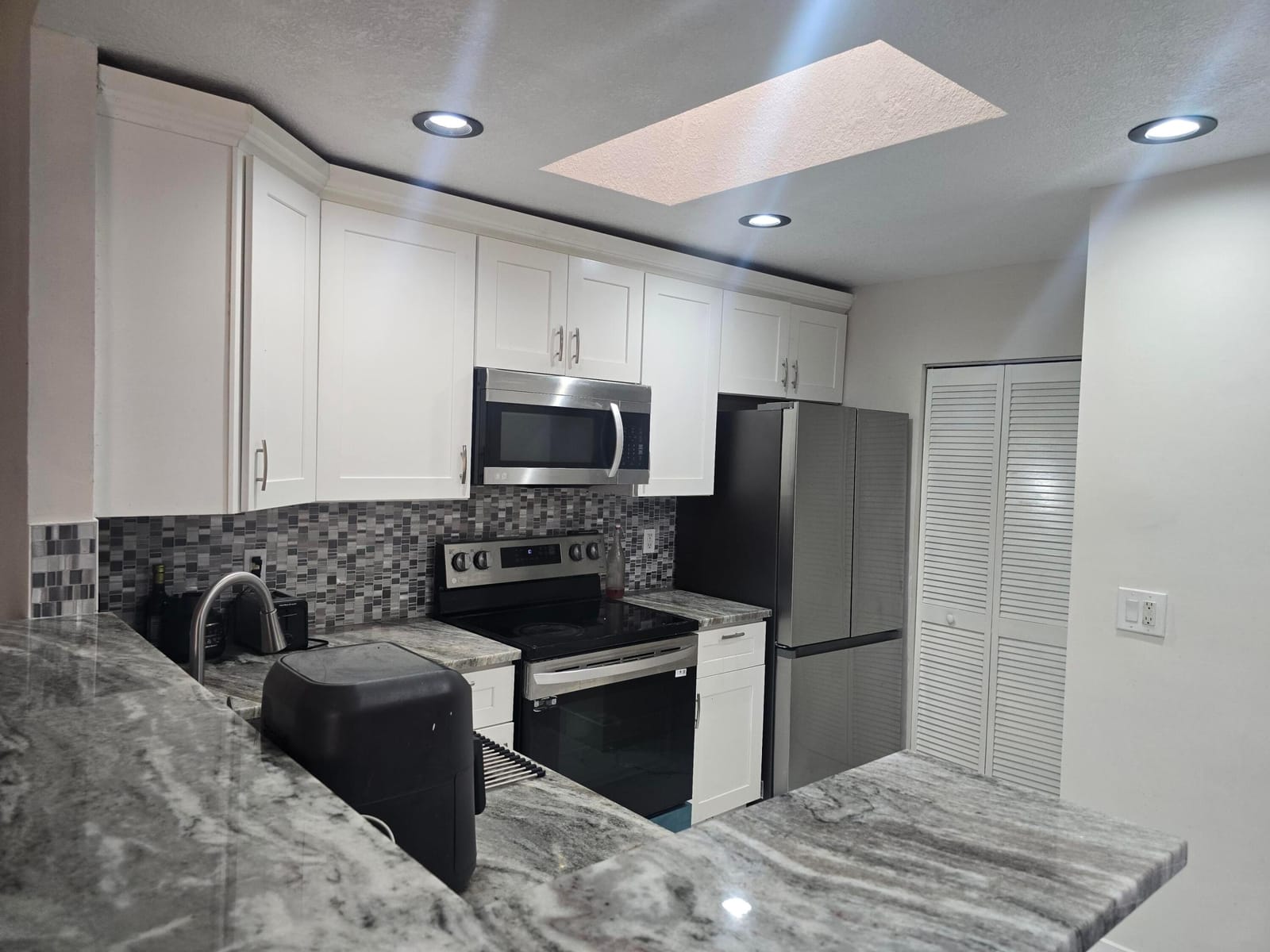 3801 WATERVIEW Circle, Palm Springs, FL 33461 photo 13