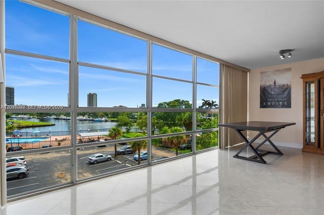 2000 Atlantic Shores Boulevard 420, Hallandale Beach, FL 33009