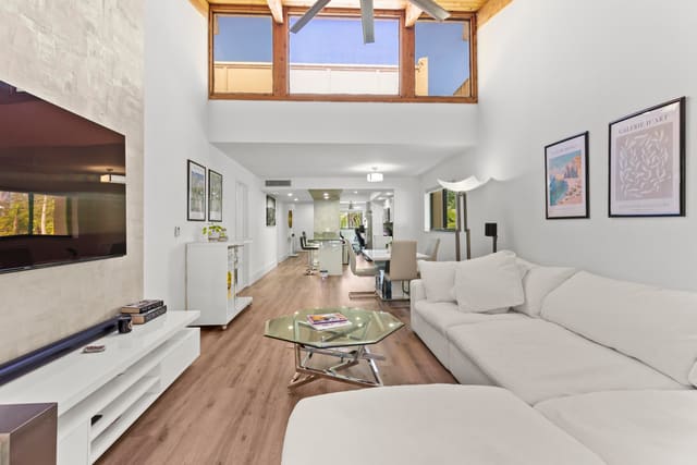 4491 CRYSTAL LAKE Drive 204C, Deerfield Beach, FL 33064