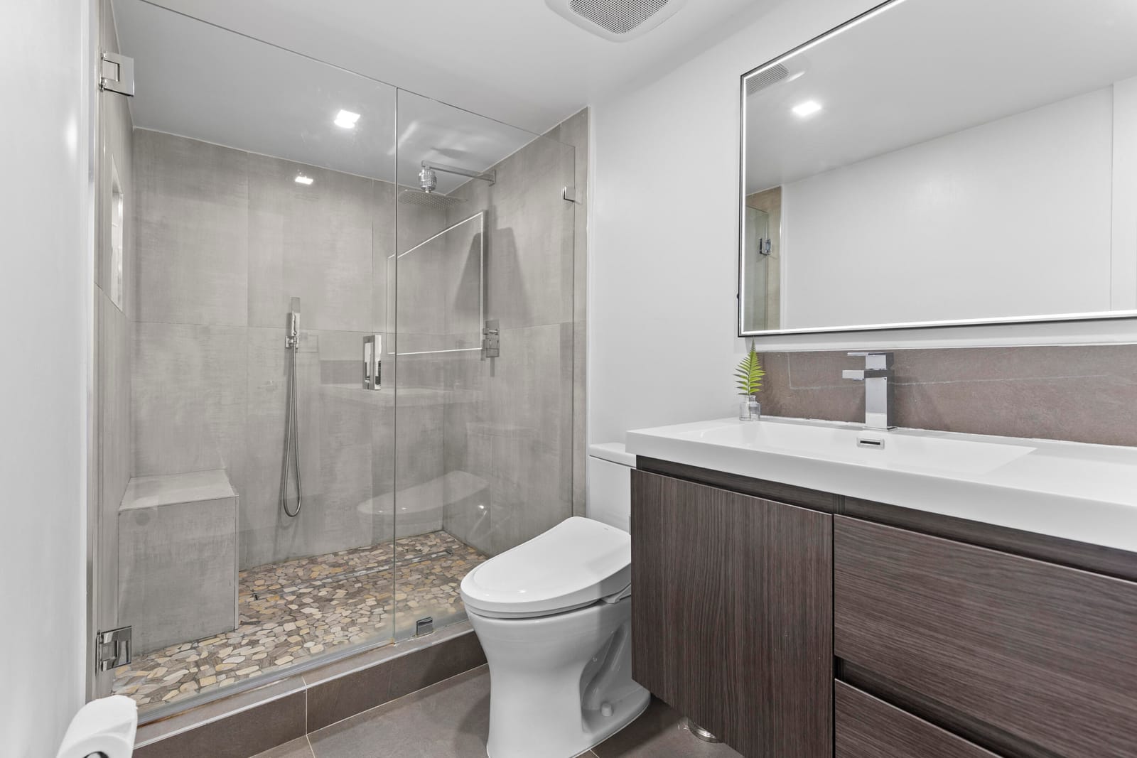 4491 CRYSTAL LAKE Drive 204C — photo 11