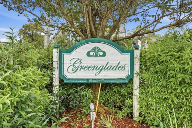 8425 Forest Hills Drive 205, Coral Springs, FL 33065