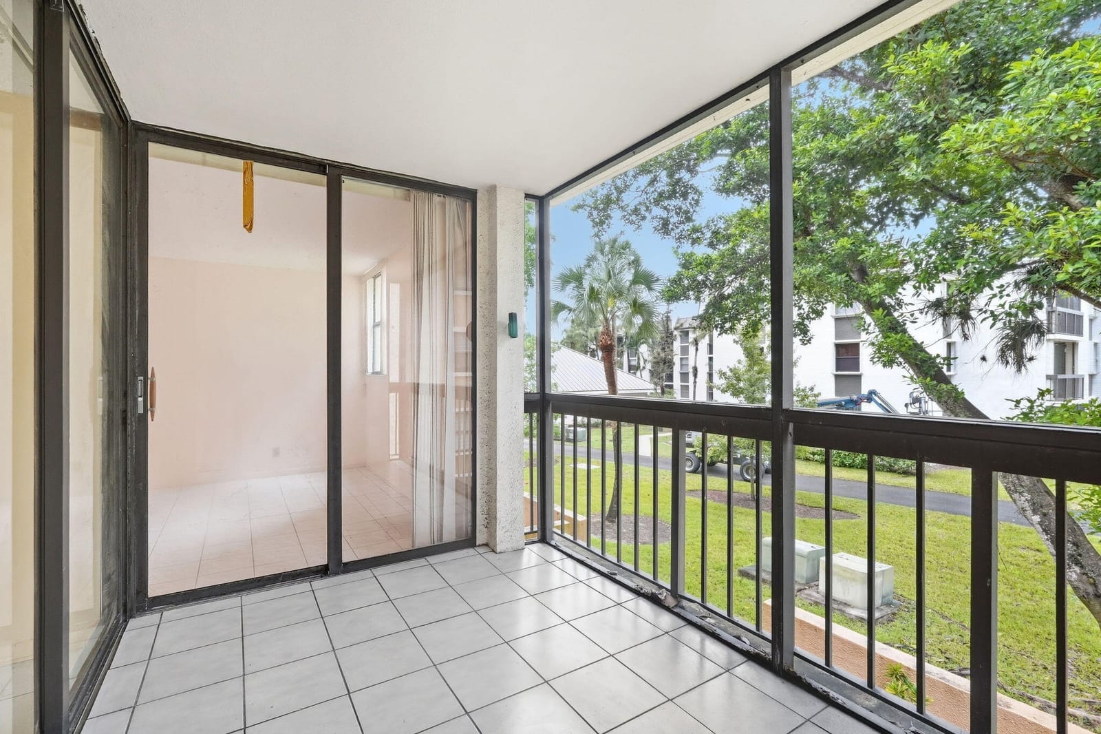 8425 Forest Hills Drive 205, Coral Springs, FL 33065 photo 21