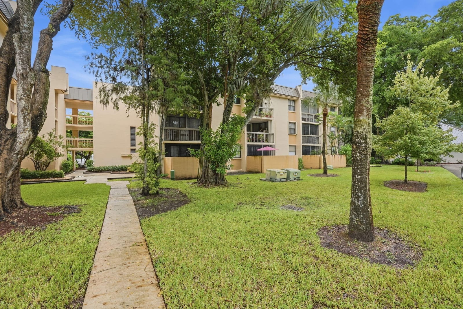 8425 Forest Hills Drive 205, Coral Springs, FL 33065 photo 29