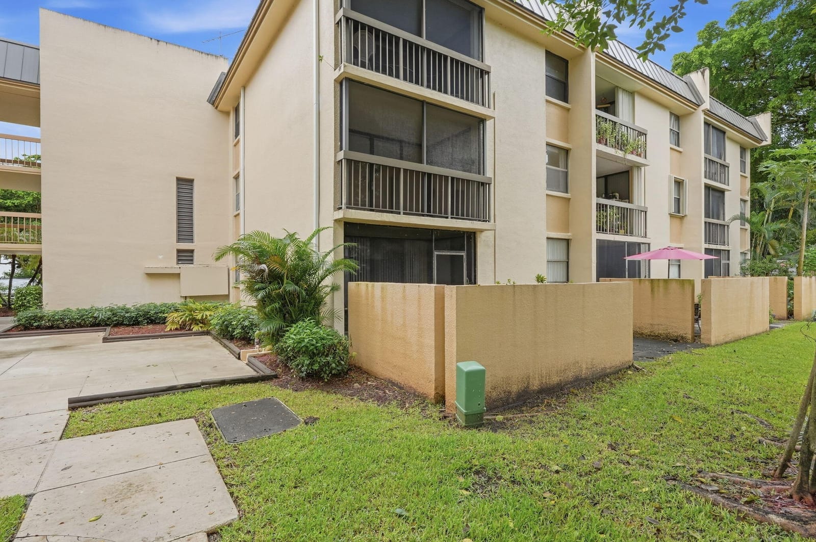 8425 Forest Hills Drive 205, Coral Springs, FL 33065 photo 30