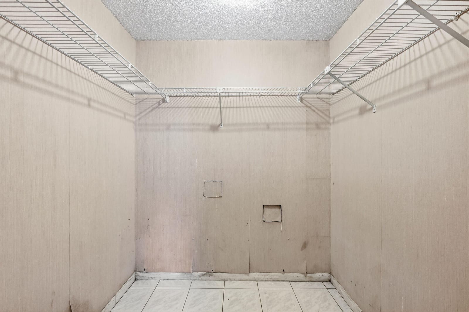 8425 Forest Hills Drive 205 — photo 10