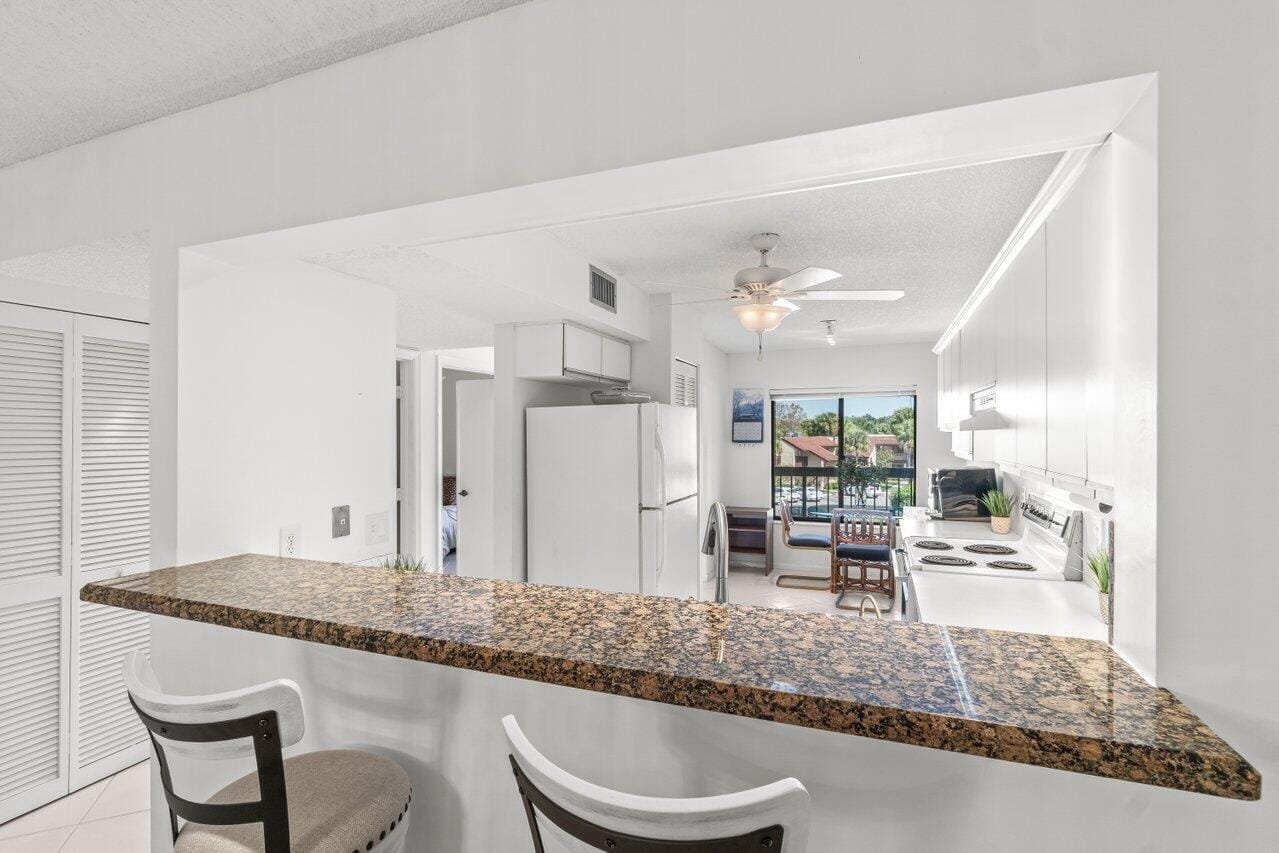 5380 CEDAR LAKE Drive 303 — photo 11