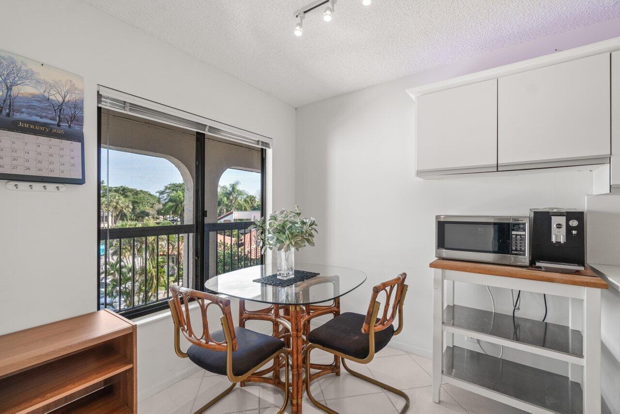 5380 CEDAR LAKE Drive 303 — photo 12