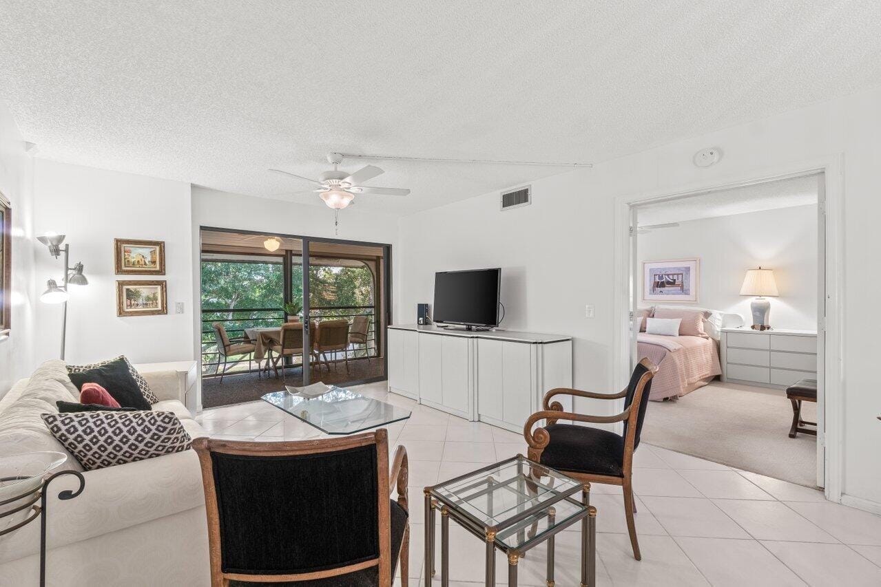 5380 CEDAR LAKE Drive 303, Boynton Beach, FL 33437 photo 15