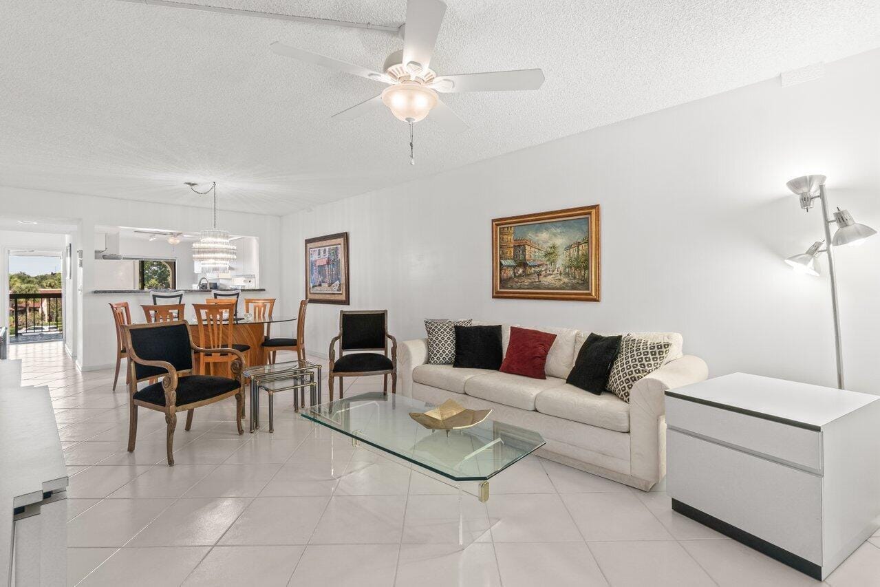 5380 CEDAR LAKE Drive 303, Boynton Beach, FL 33437 photo 17