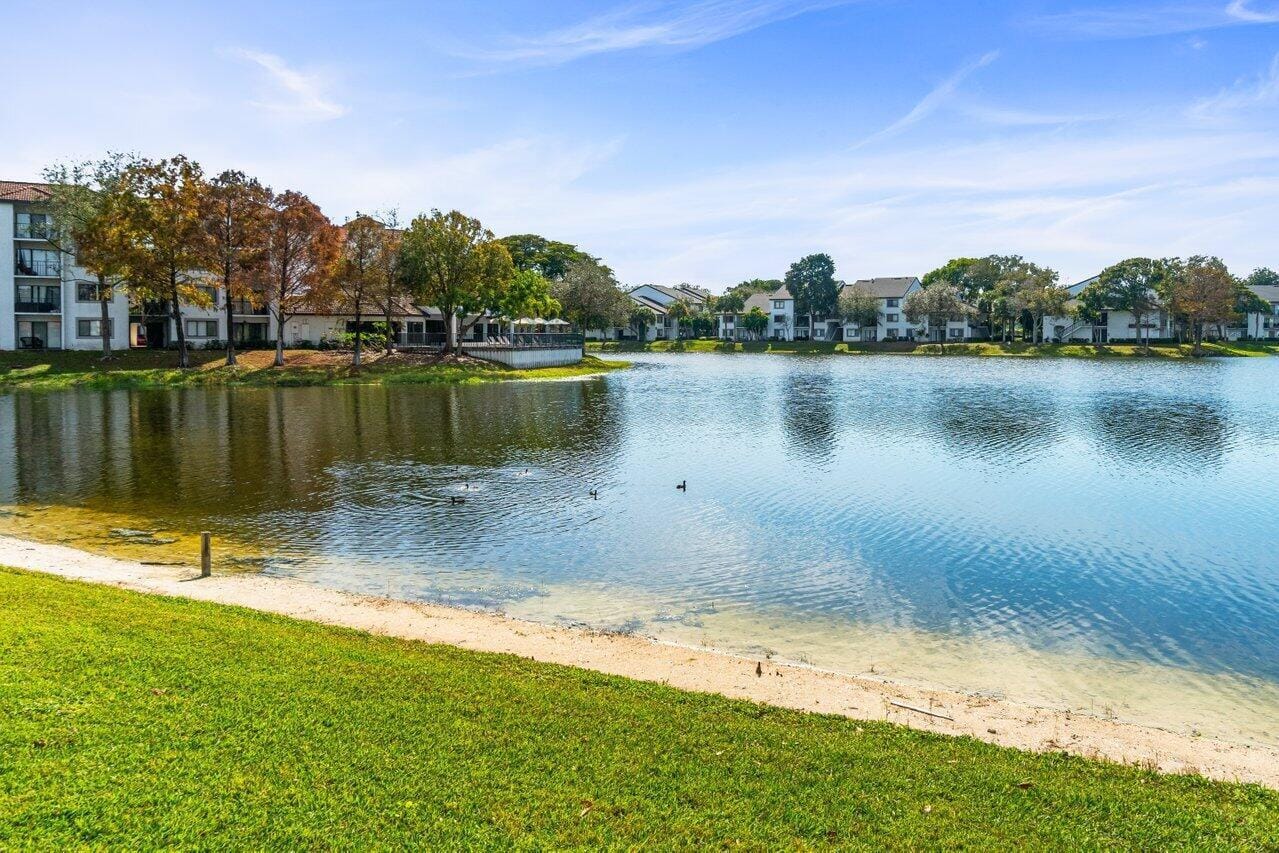 5380 CEDAR LAKE Drive 303, Boynton Beach, FL 33437 photo 29