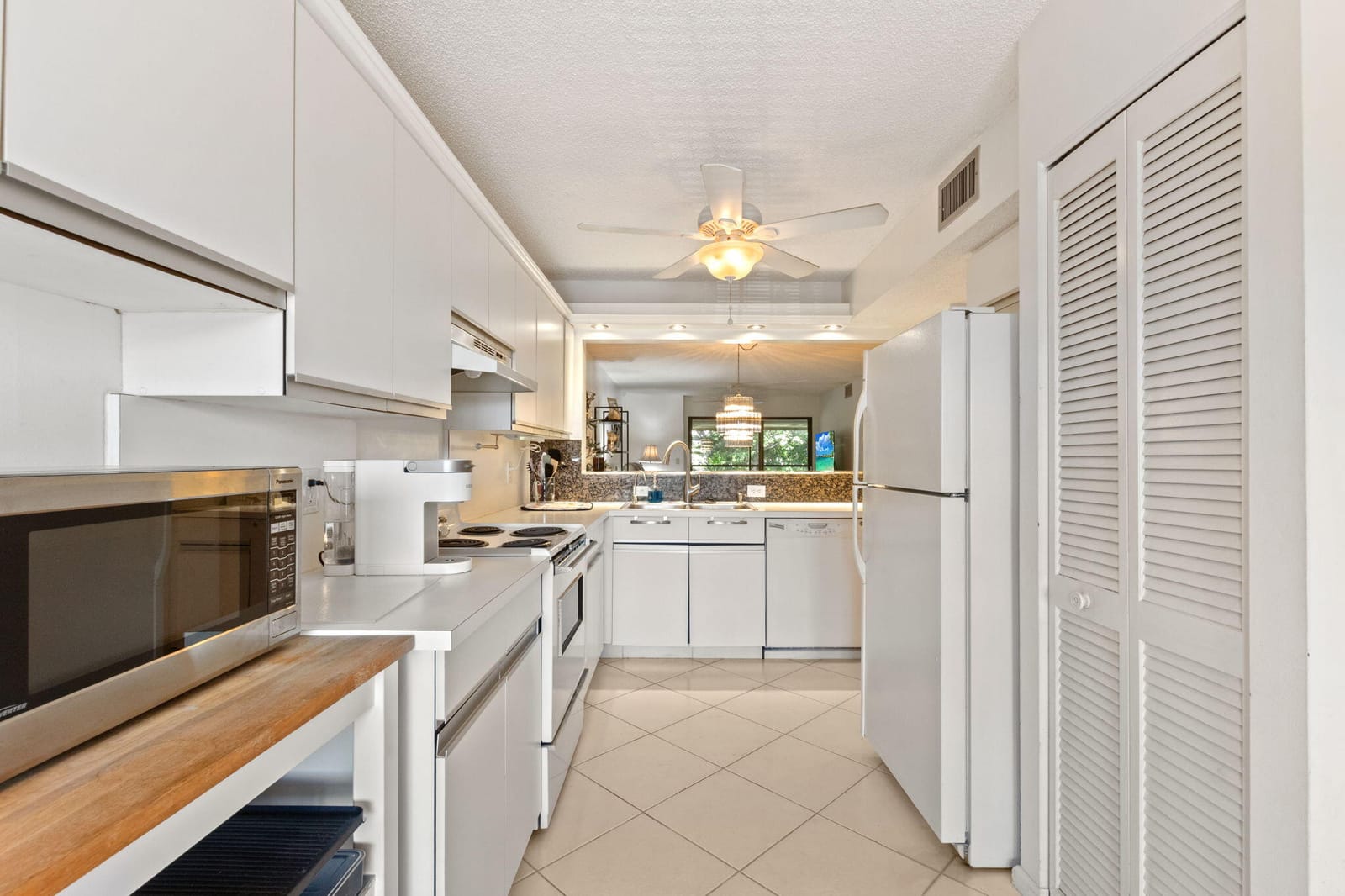 5380 CEDAR LAKE Drive 303 — photo 7