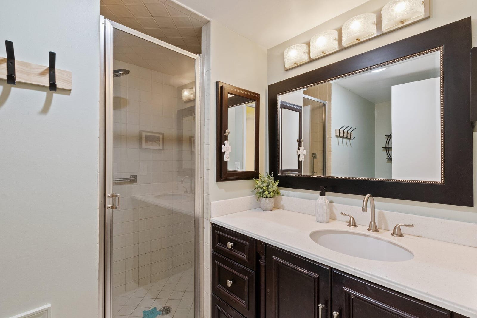 5380 CEDAR LAKE Drive 304, Boynton Beach, FL 33437 photo 19