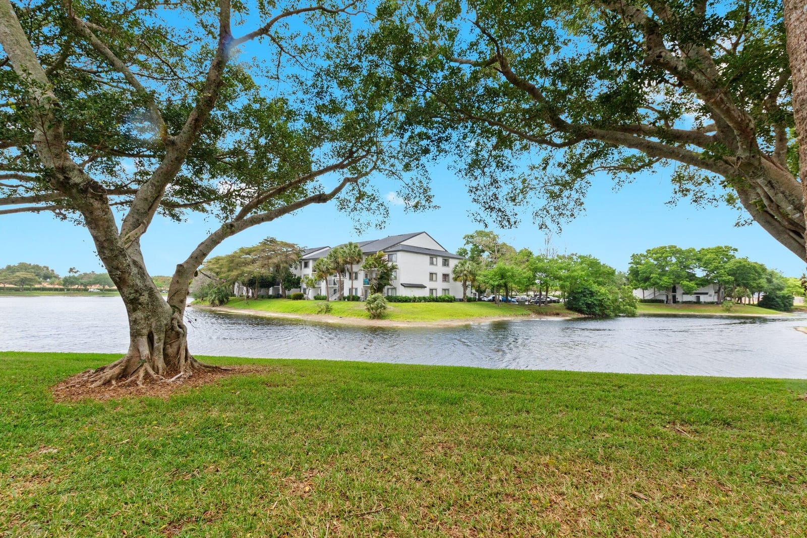 5380 CEDAR LAKE Drive 304, Boynton Beach, FL 33437 photo 25