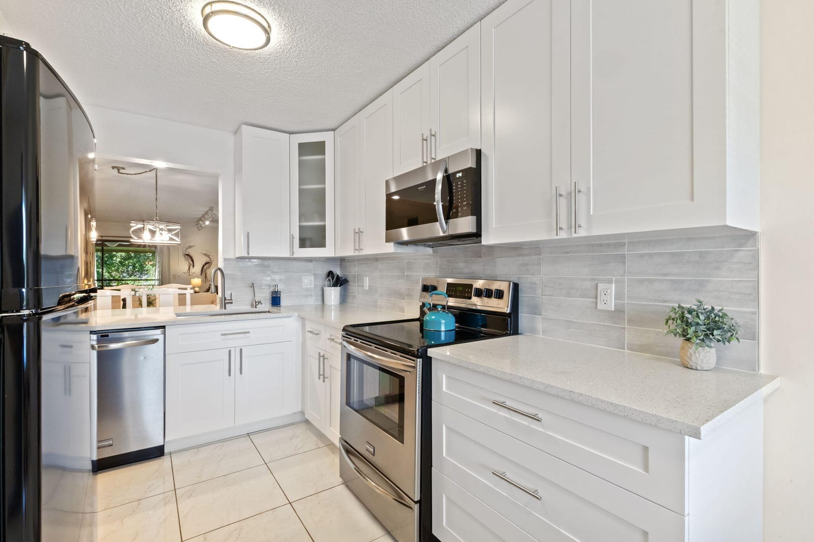 5380 CEDAR LAKE Drive 304 — photo 5