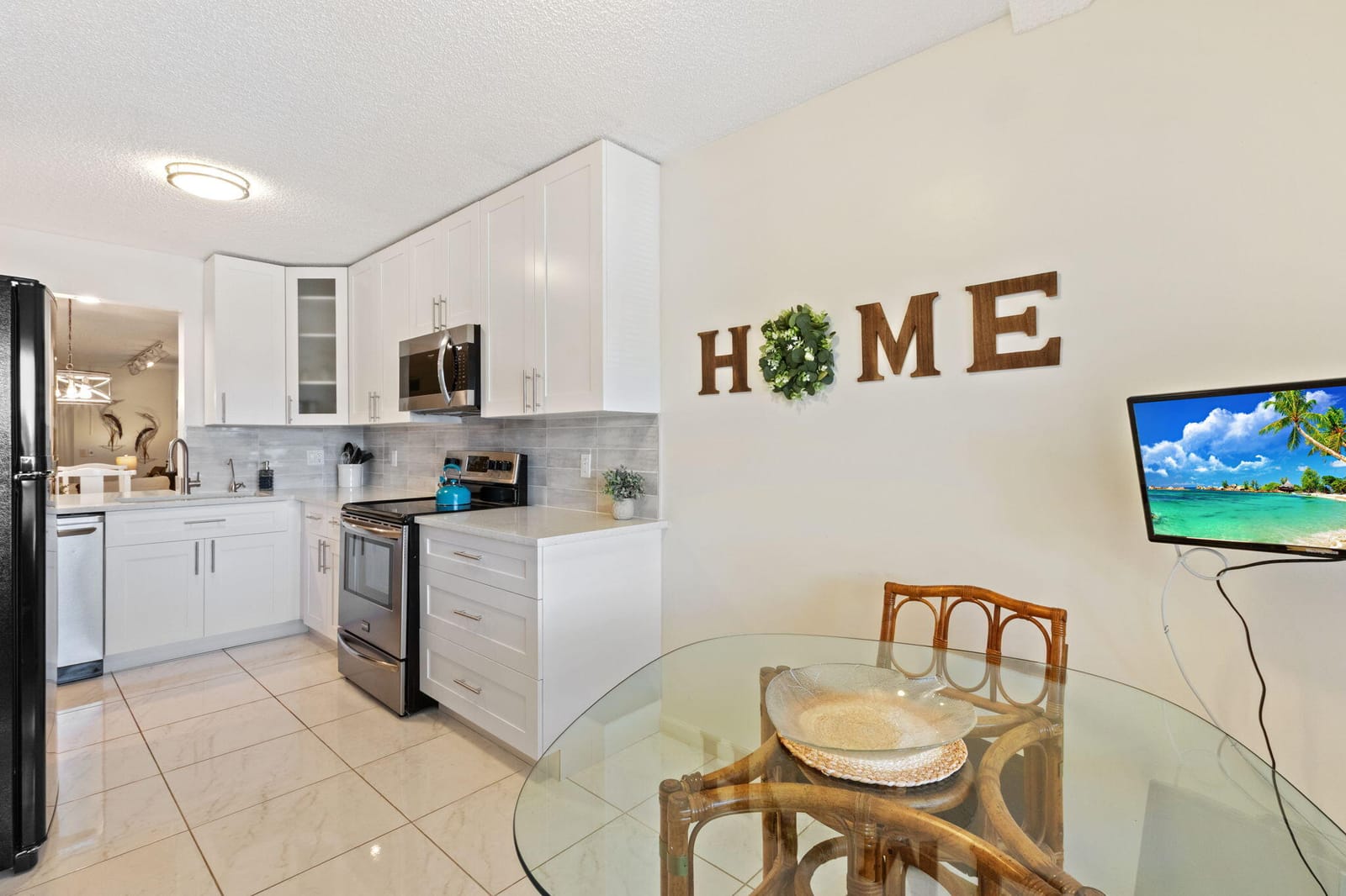 5380 CEDAR LAKE Drive 304 — photo 8