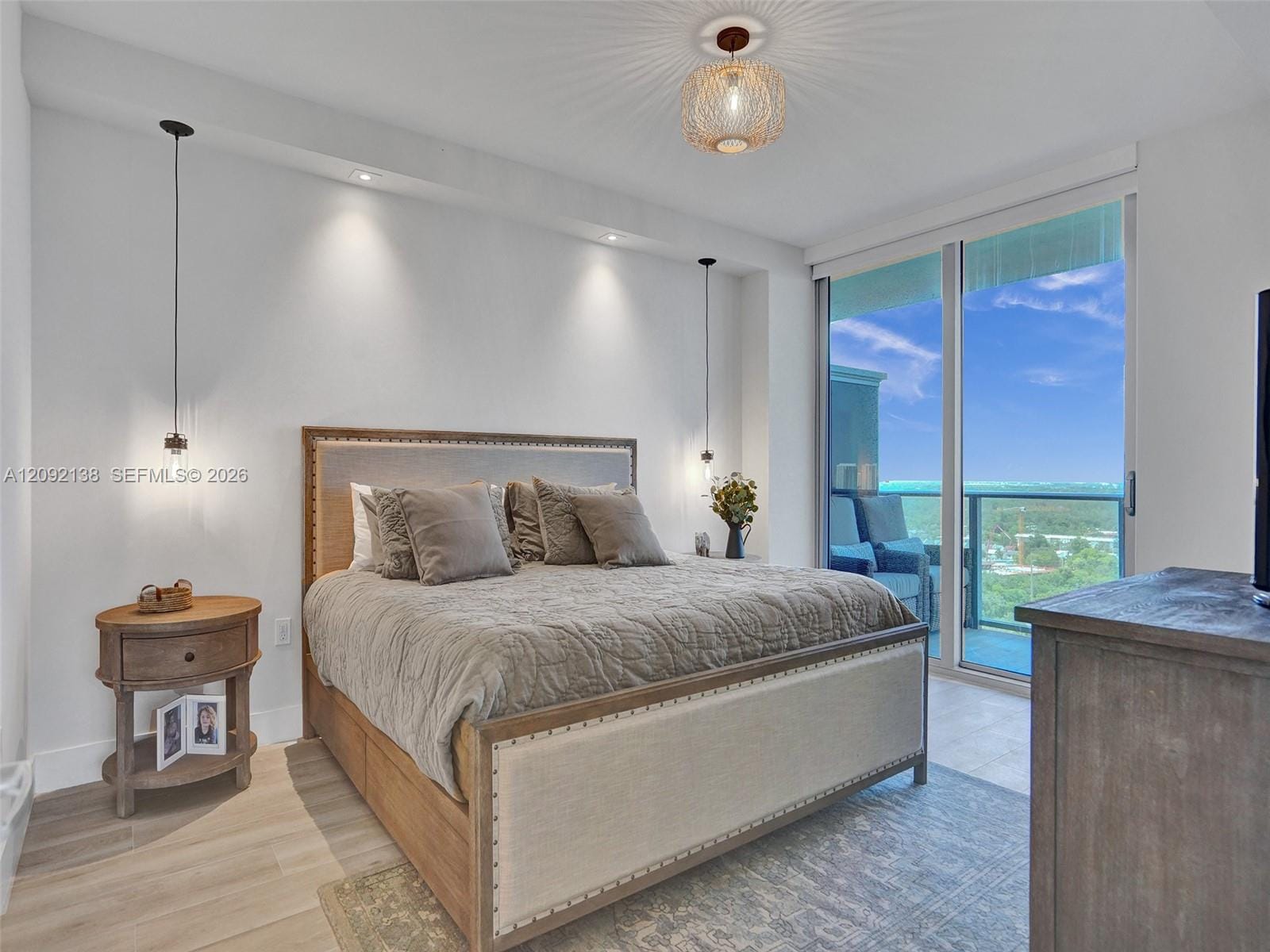 16385 Biscayne Boulevard 2107 — photo 2