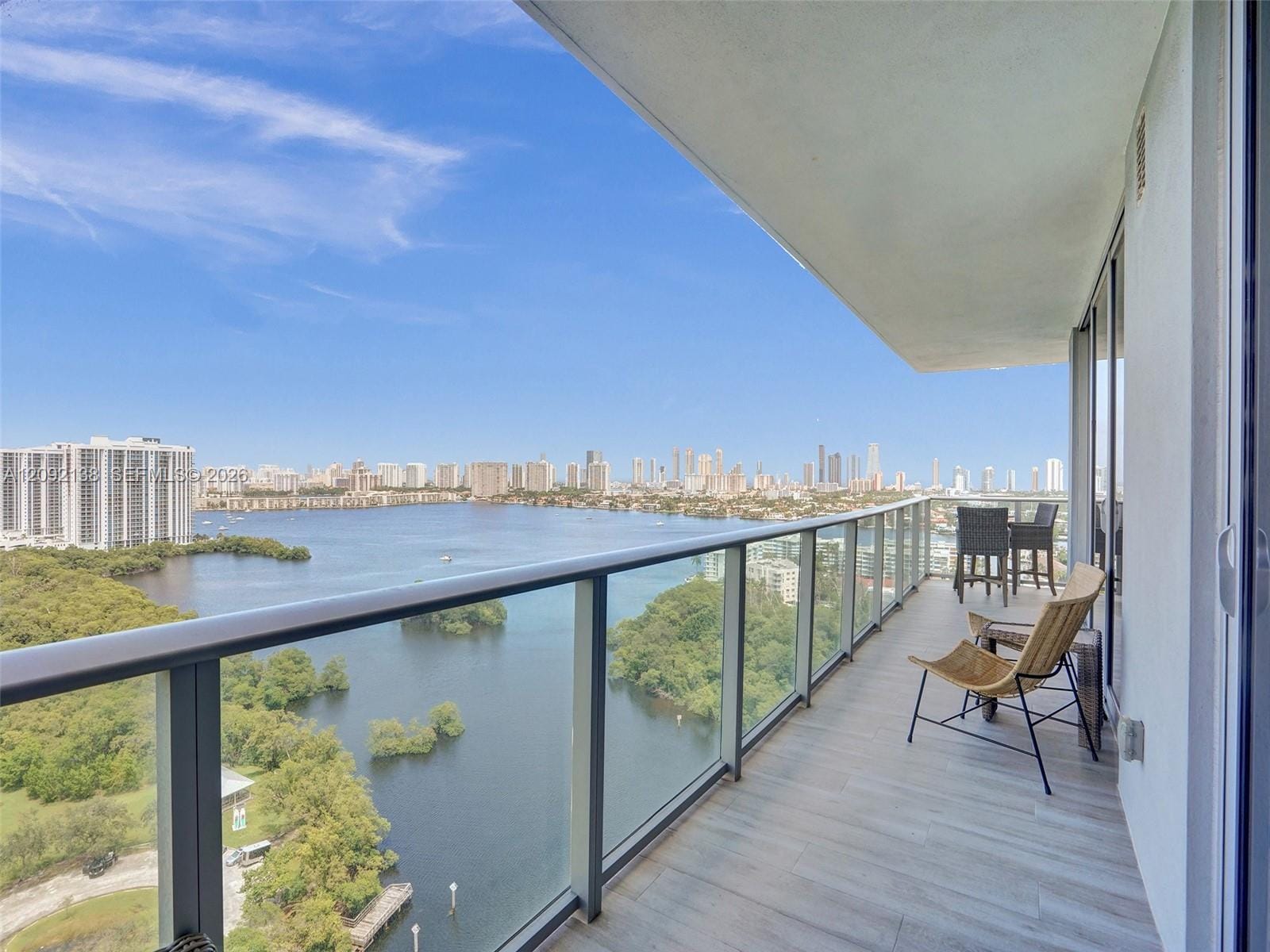 16385 Biscayne Boulevard 2107, North Miami Beach, FL 33160 photo 16