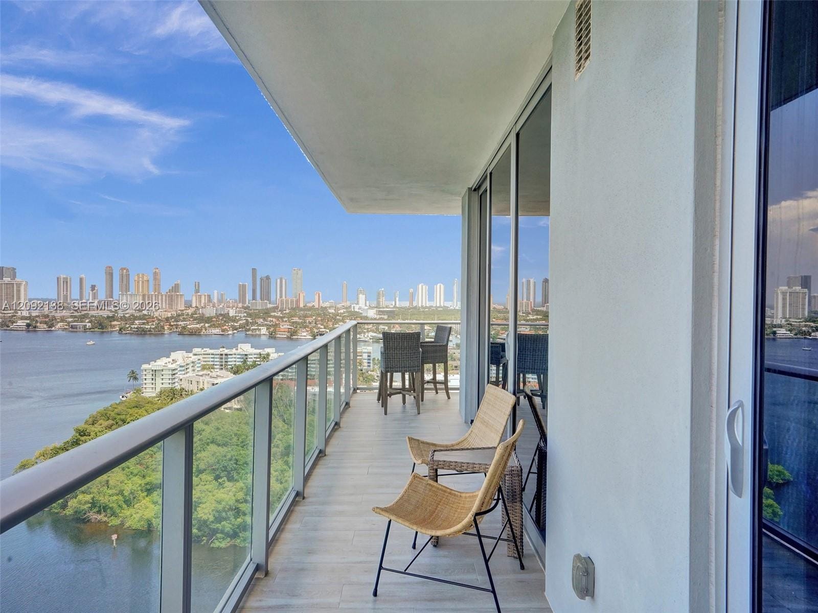 16385 Biscayne Boulevard 2107, North Miami Beach, FL 33160 photo 17