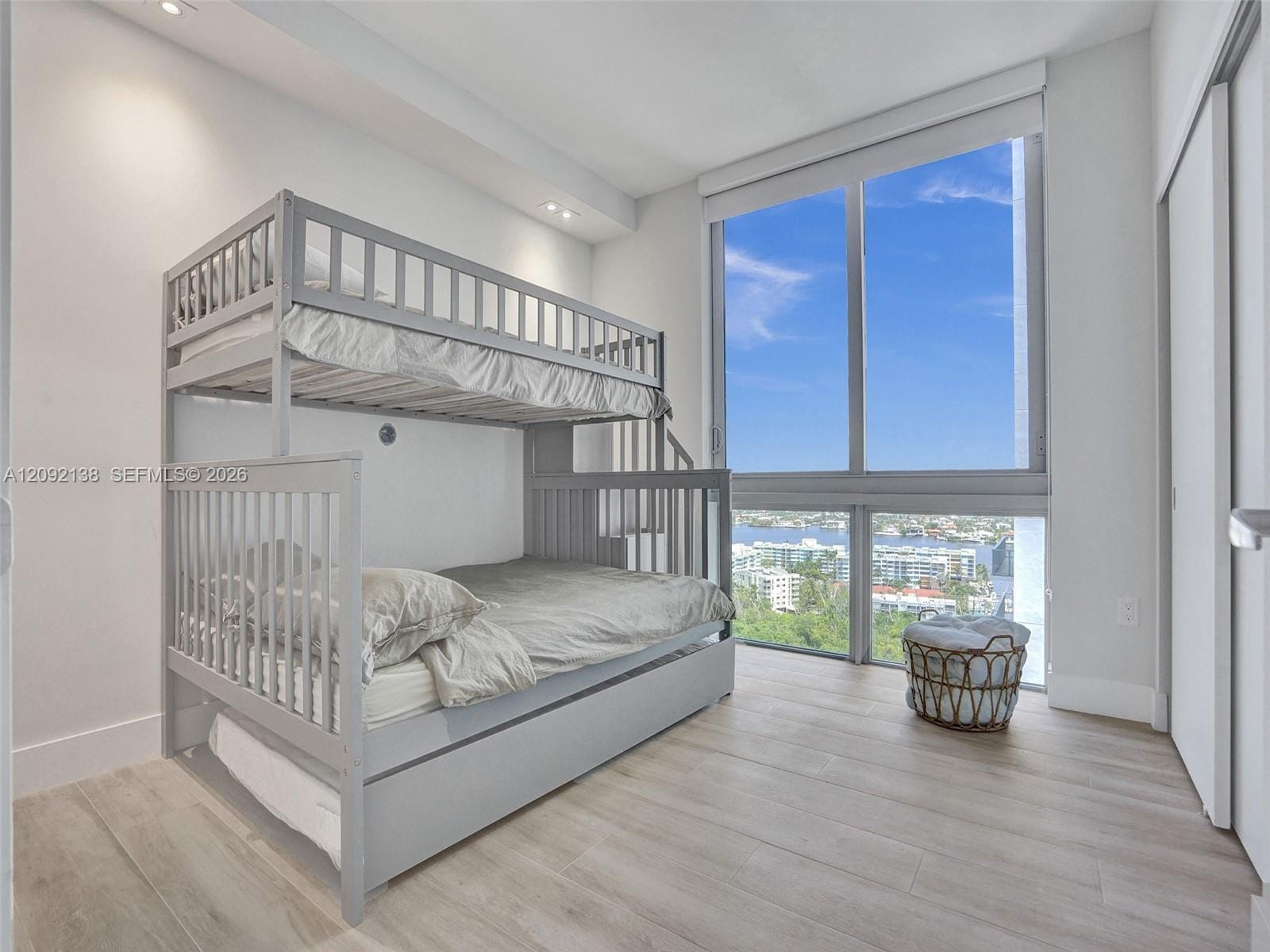 16385 Biscayne Boulevard 2107 — photo 4