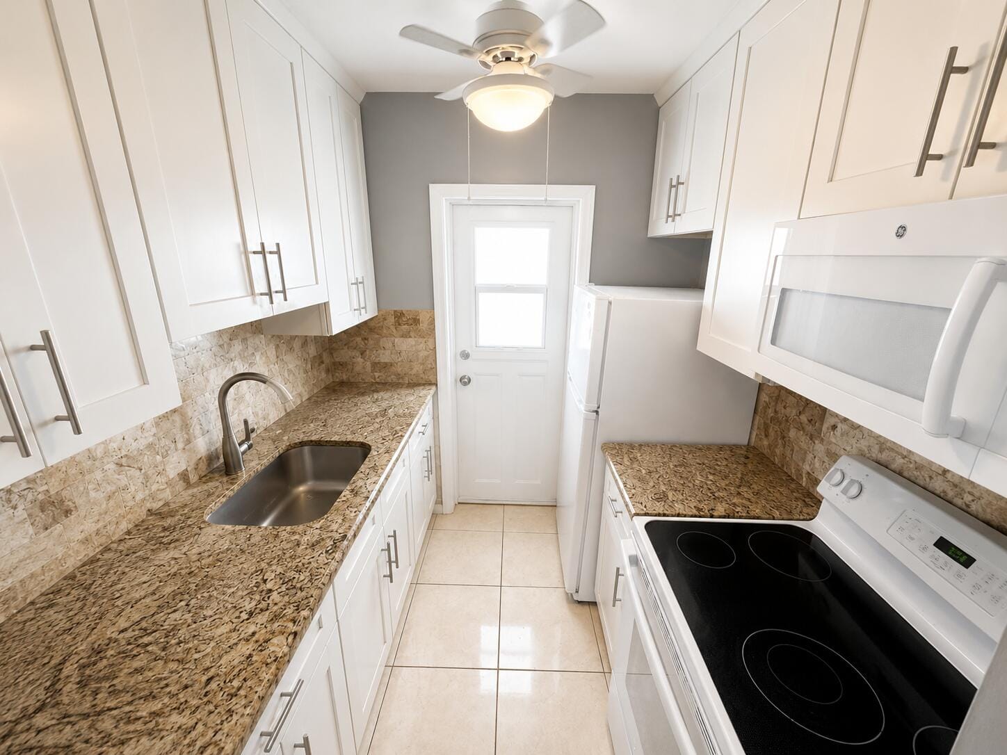 1114 LAKE Terrace 203, Boynton Beach, FL 33426 photo 2