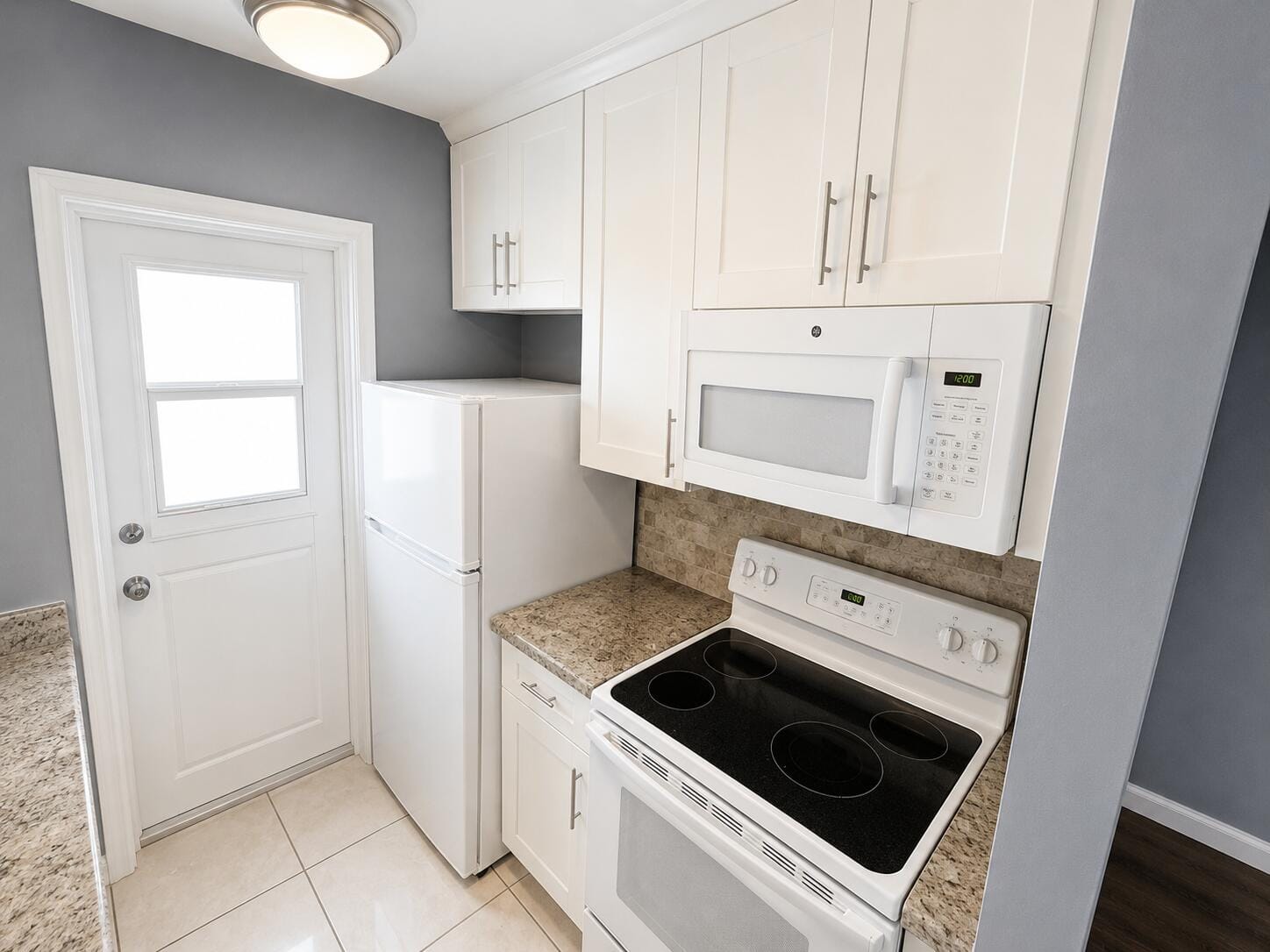 1114 LAKE Terrace 203, Boynton Beach, FL 33426 photo 7