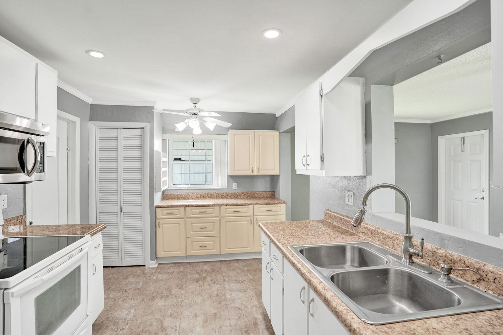 1013 SW 15th Street — photo 8