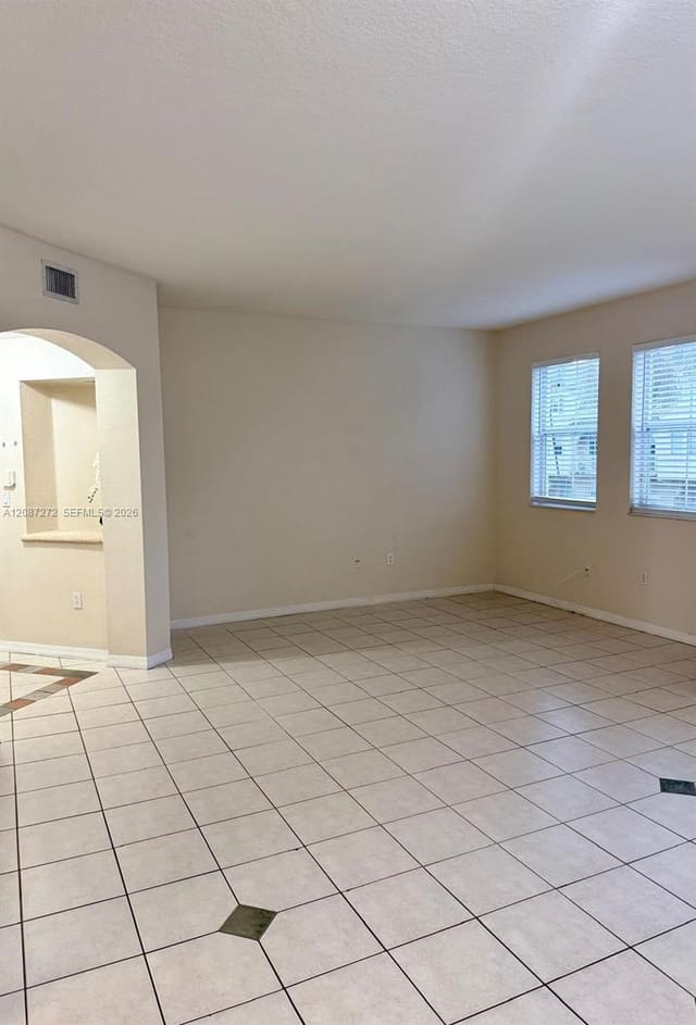 8906 W Flagler Street 216, Miami, FL 33174