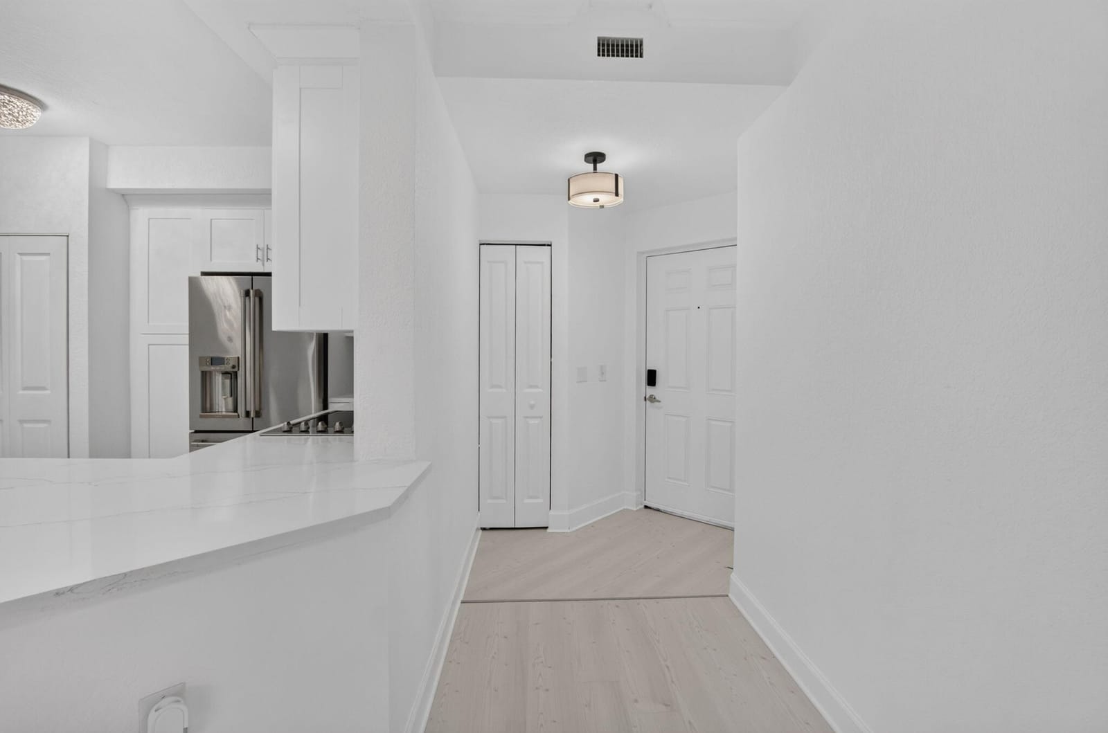 1690 RENAISSANCE COMMONS Boulevard 1201 — photo 2