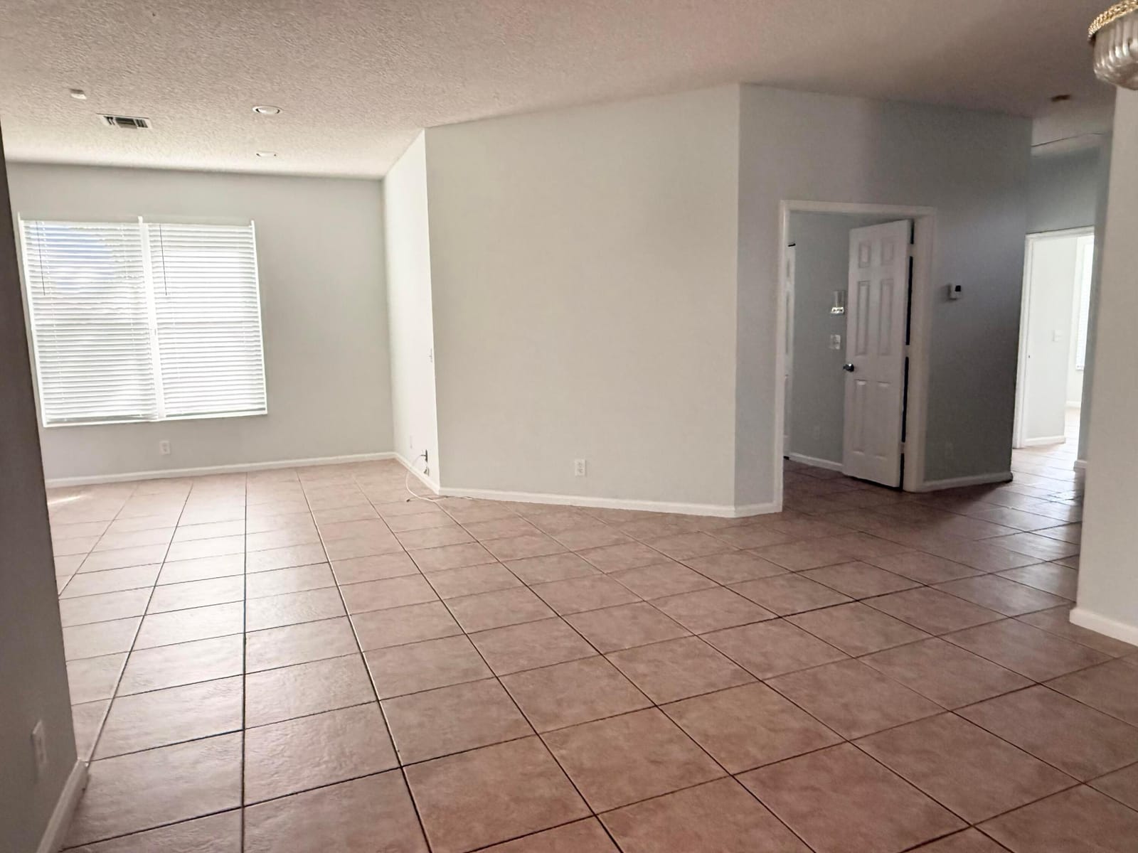 12077 Sunset Point Circle — photo 10