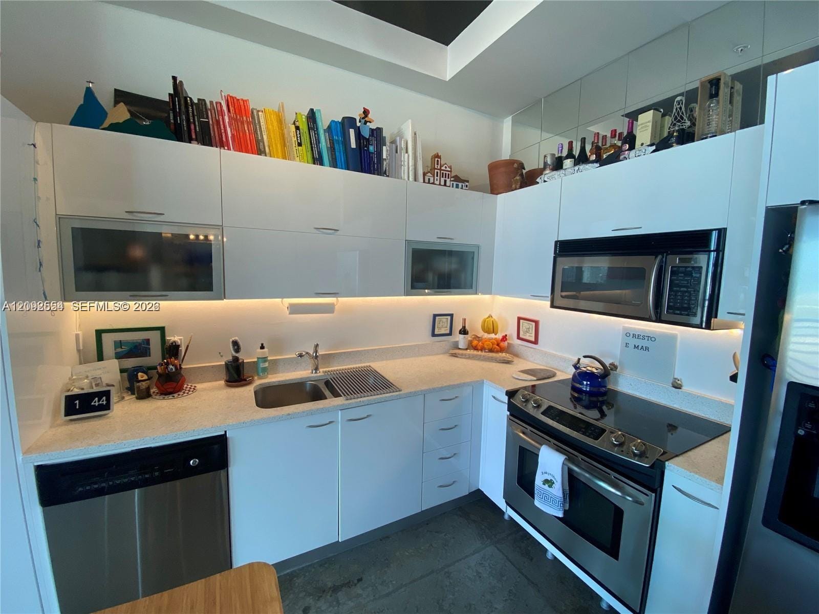 133 NE 2nd Avenue 1909, Miami, FL 33132 photo 6