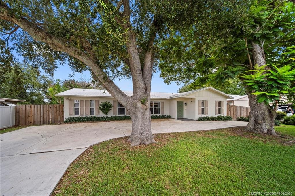 5906 Papaya Drive — photo 2