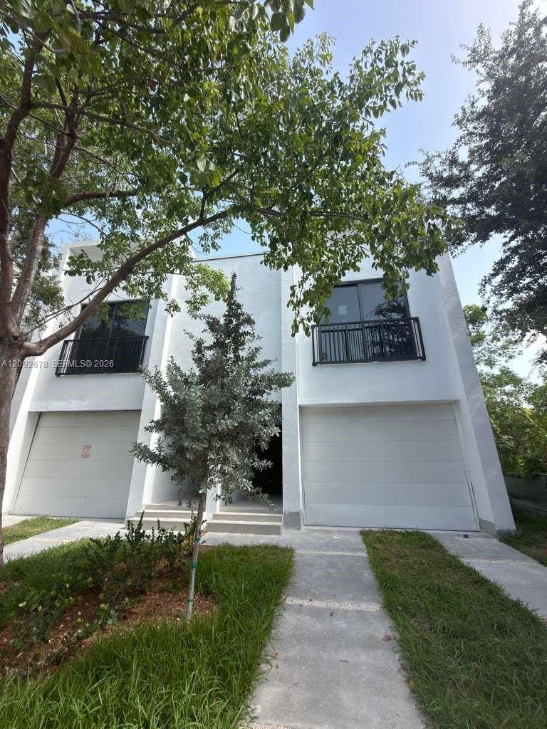 138 NW 33rd Street — photo 2