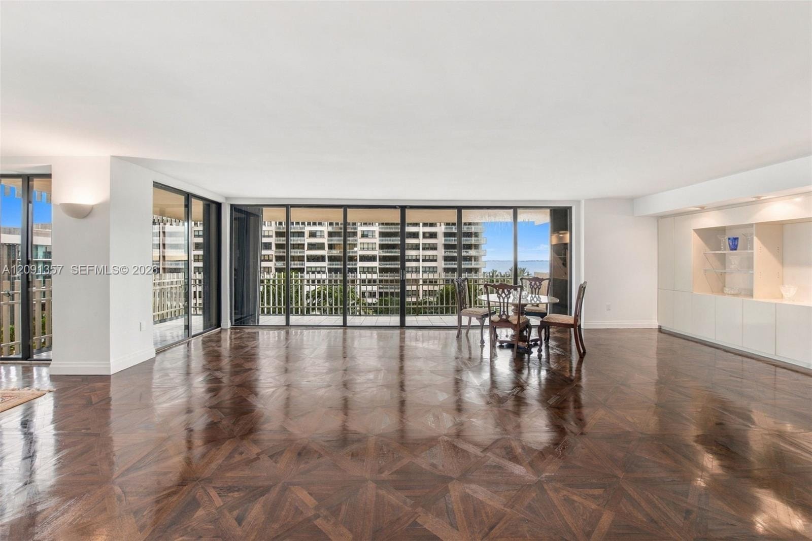 2 Grove Isle Drive B609 — photo 6