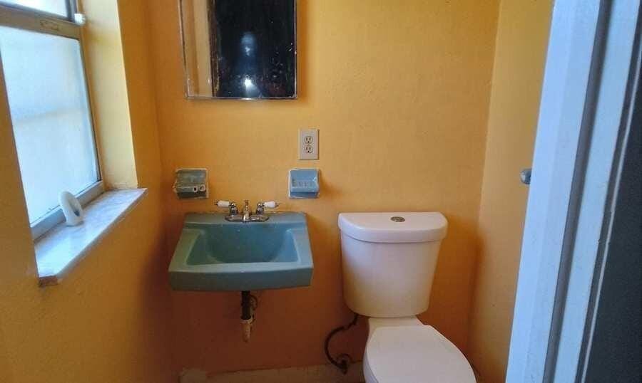 2906 Anderson Drive — photo 9